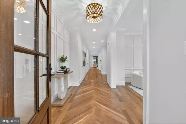 4812 CHEVY CHASE BLVD, Chevy Chase, MD 20815