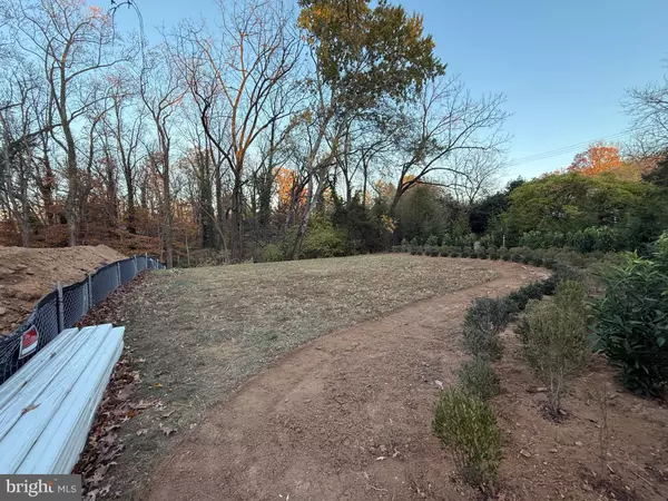 Bethesda, MD 20817,7601 MARYKNOLL AVE