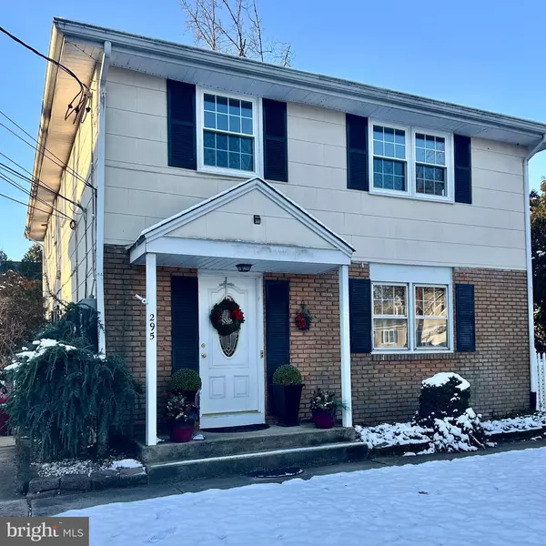 295 LANDER DR #2ND FLR, Hamilton, NJ 08619