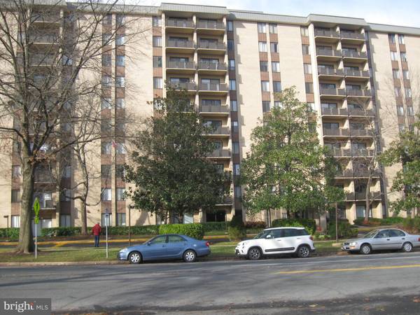 3100 S MANCHESTER ST #816, Falls Church, VA 22044