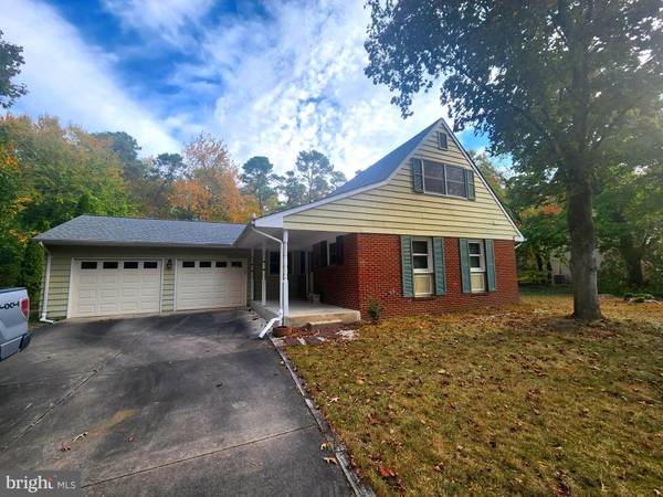 66 N LAKESIDE DR W, Medford, NJ 08055