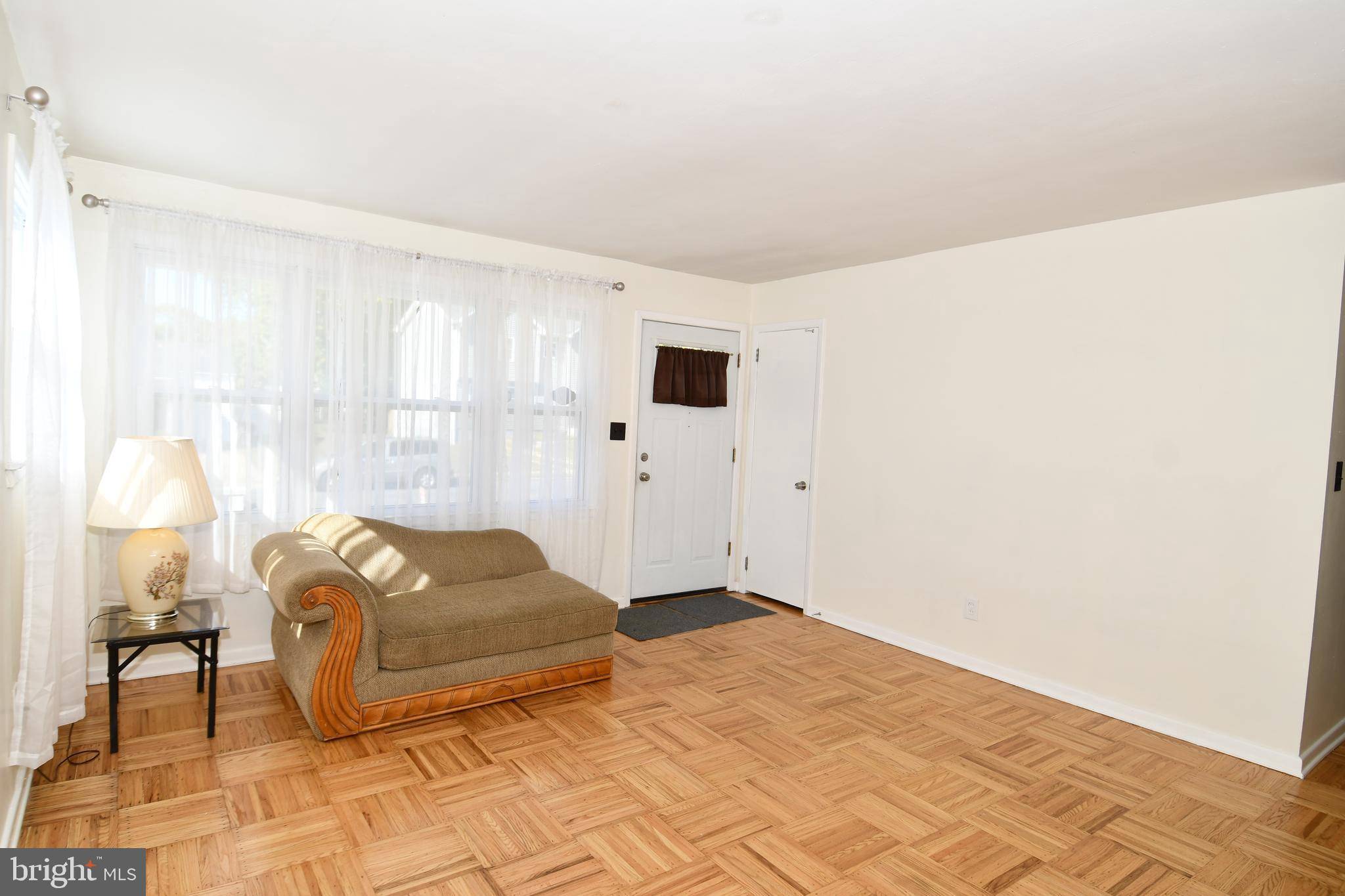 Burlington Township, NJ 08016,28 LA CLEDE