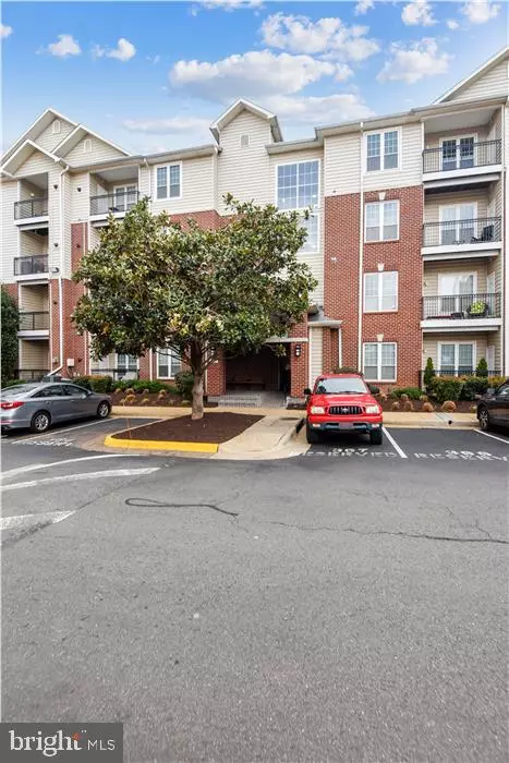 Mclean, VA 22102,1601 SPRING GATE DR. #1110