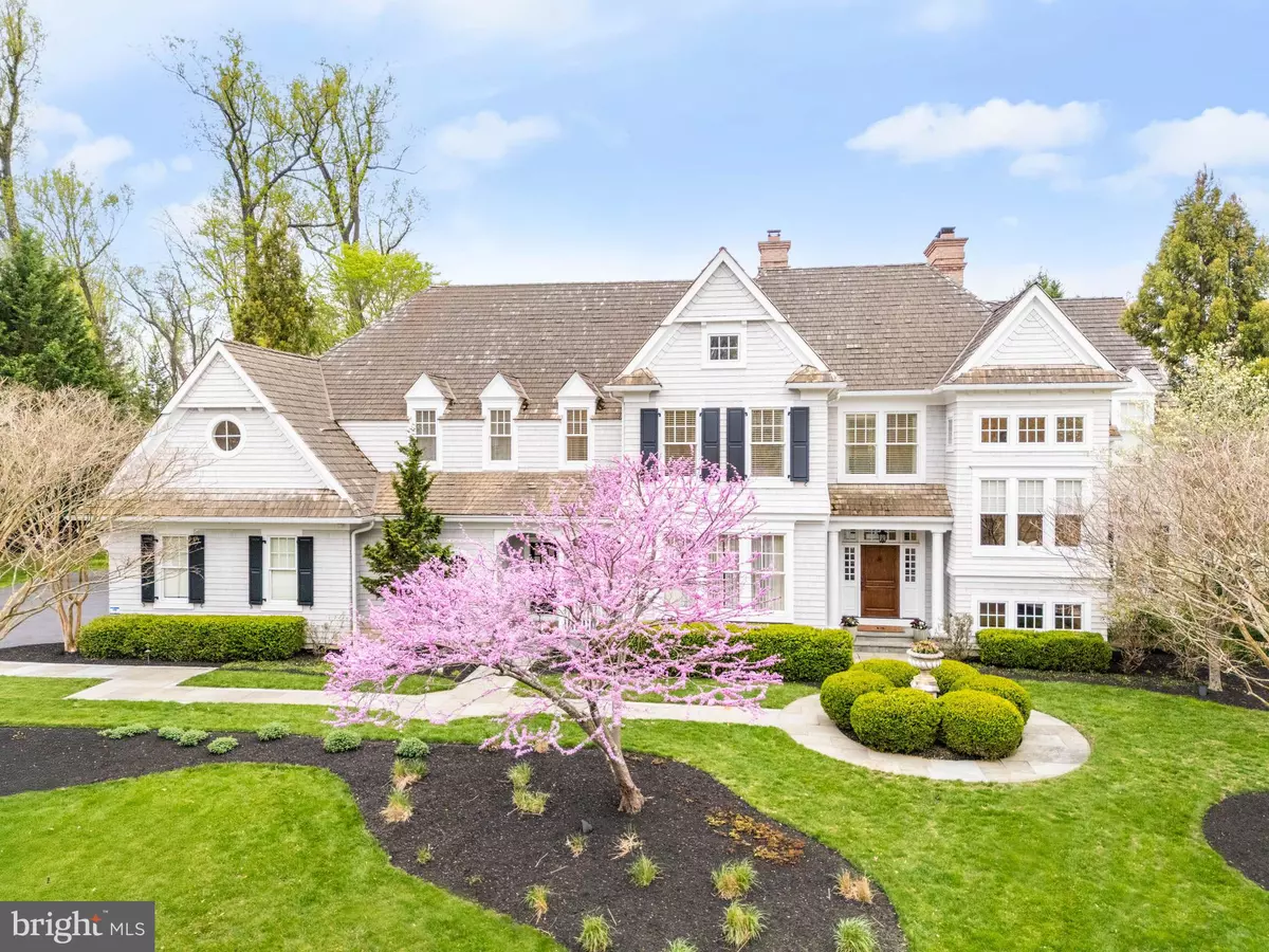Newtown Square, PA 19073,205 CARRIAGE LN
