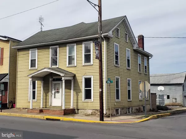 302 MARKET ST, Port Royal, PA 17082