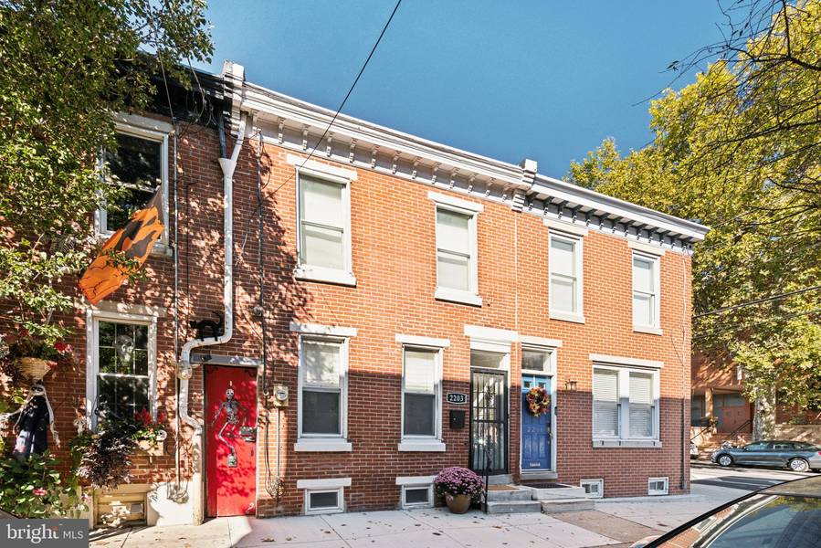 2203 PEMBERTON ST, Philadelphia, PA 19146