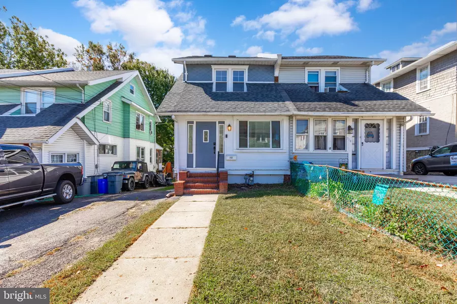 712 SUMMIT AVE, Prospect Park, PA 19076