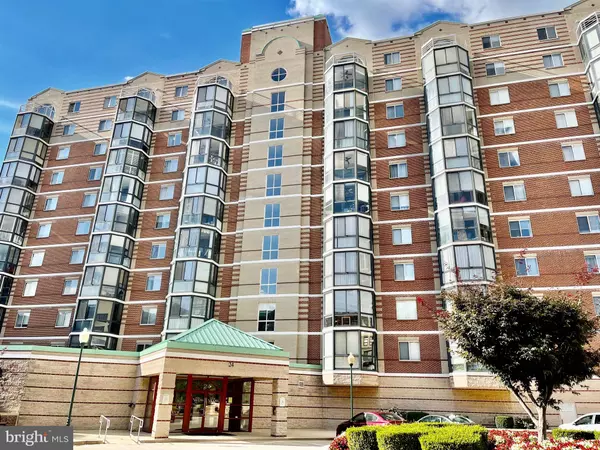 24 COURTHOUSE SQ #24-509, Rockville, MD 20850