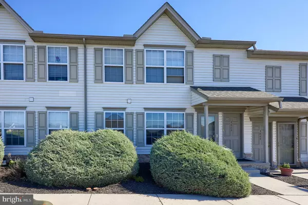 York, PA 17406,448-A BUTTONWOOD LN #448A