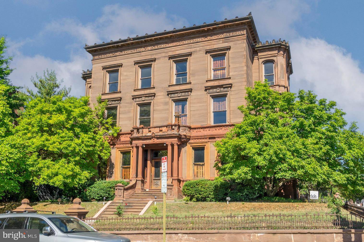 Philadelphia, PA 19130,2201-5 GREEN ST