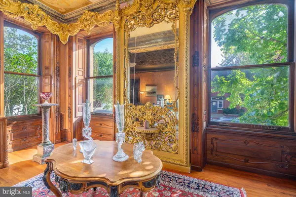 Philadelphia, PA 19130,2201-5 GREEN ST