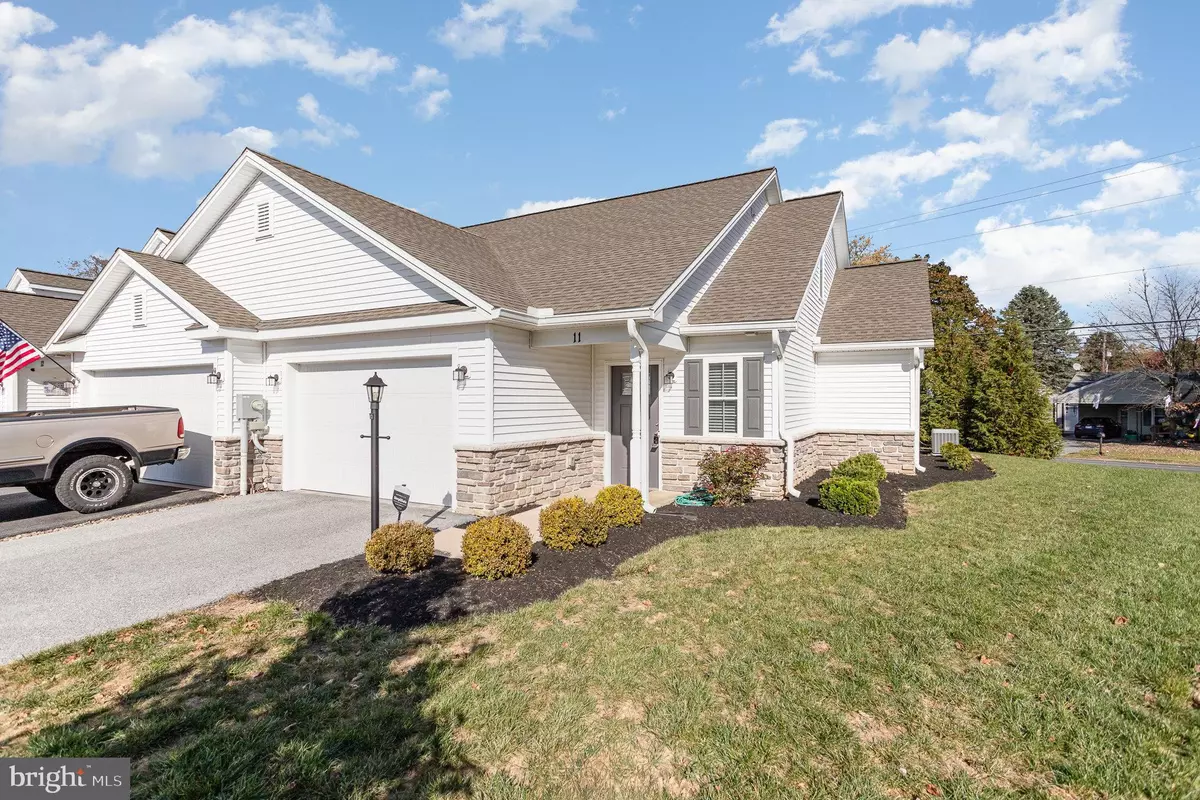 Mount Holly Springs, PA 17065,11 GROUP CT