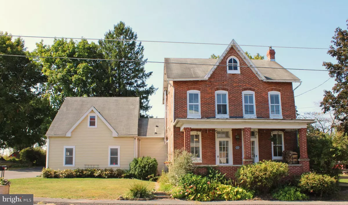 Hamburg, PA 19526,436 MAIN ST