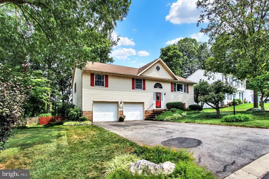 140 NORTHVIEW DR, Hanover, PA 17331