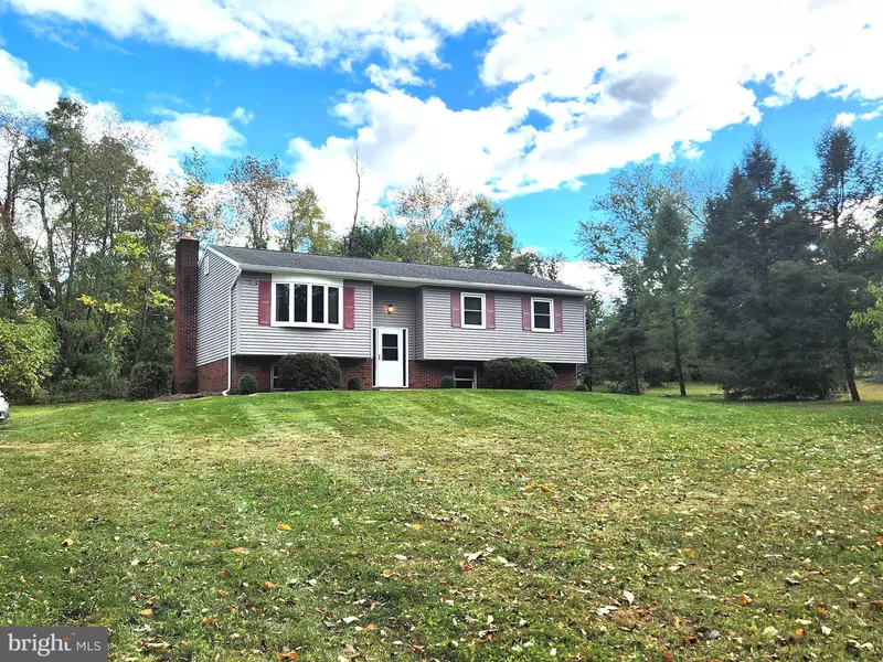 22 COLLEGE HILL RD, Enola, PA 17025