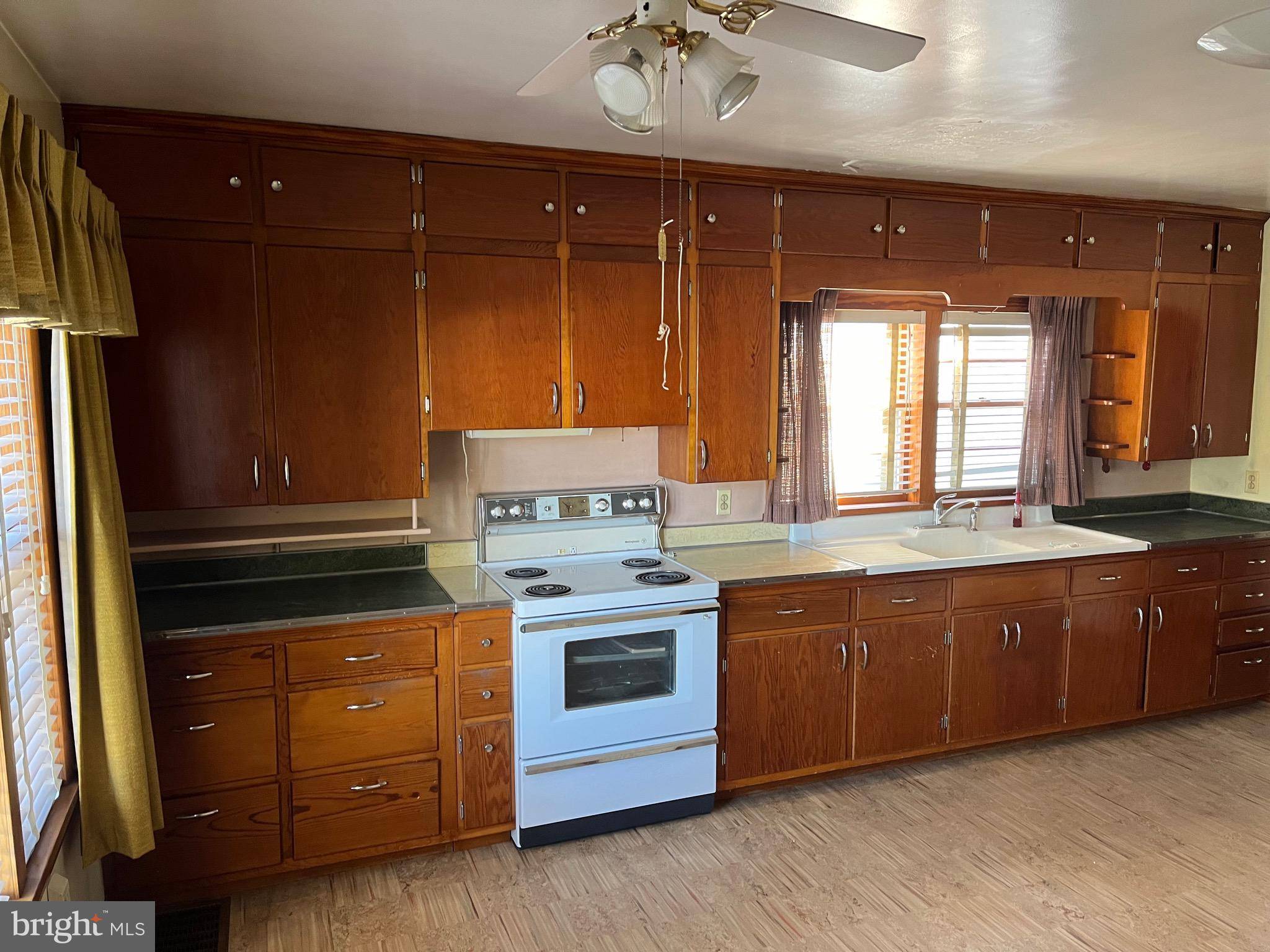 Martinsburg, WV 25401,100 FAIRFAX ST