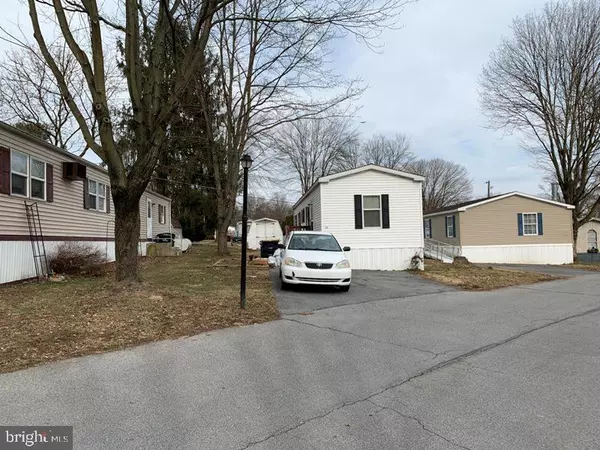 Lititz, PA 17543,113 MEADOW LN