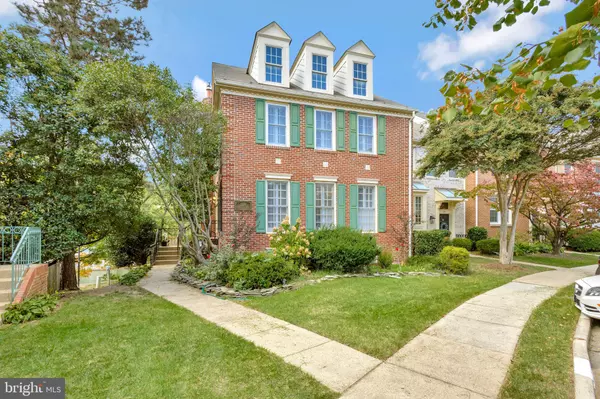 Alexandria, VA 22314,1129 QUAKER HILL CT