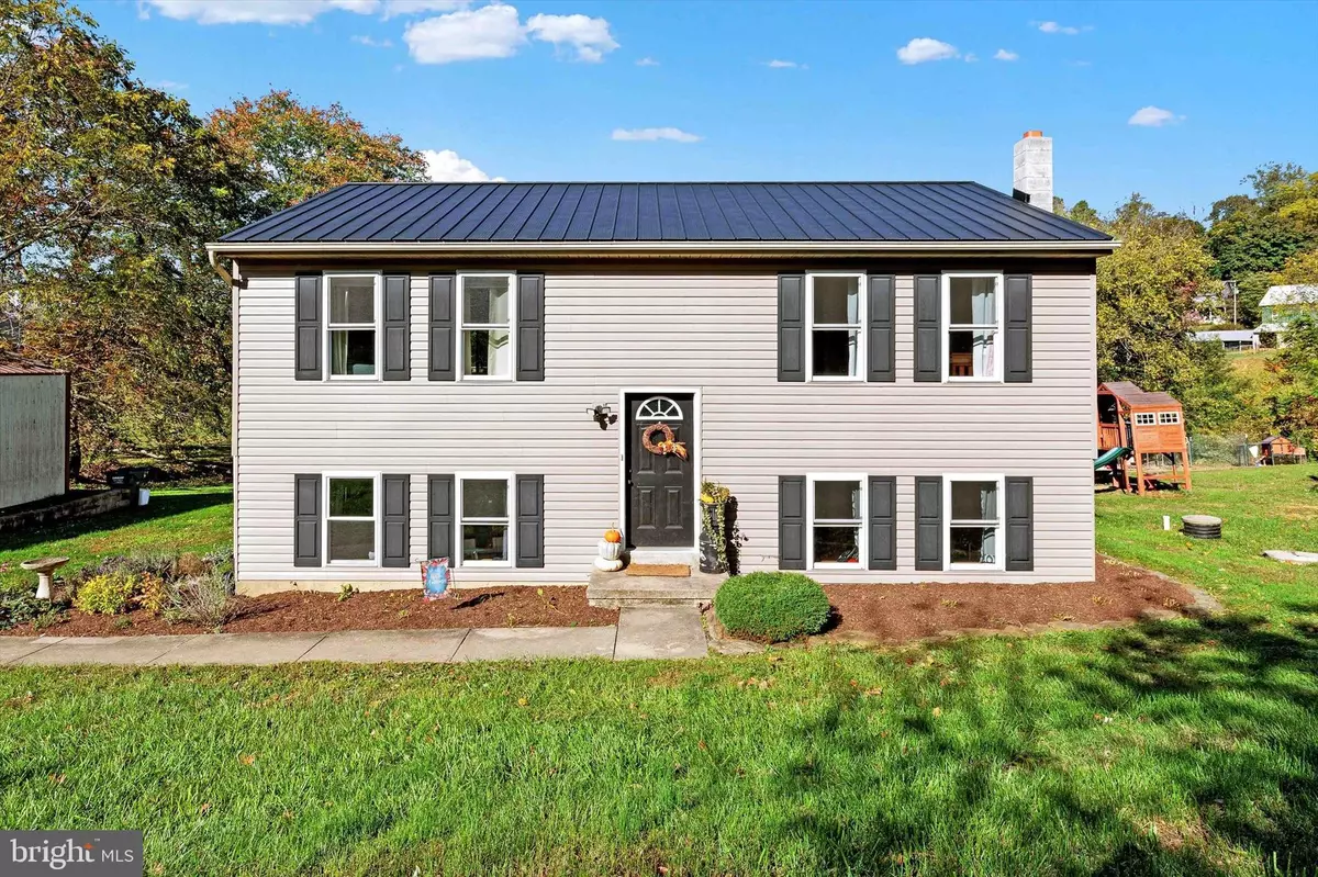 Pequea, PA 17565,32 CREAMERY RD