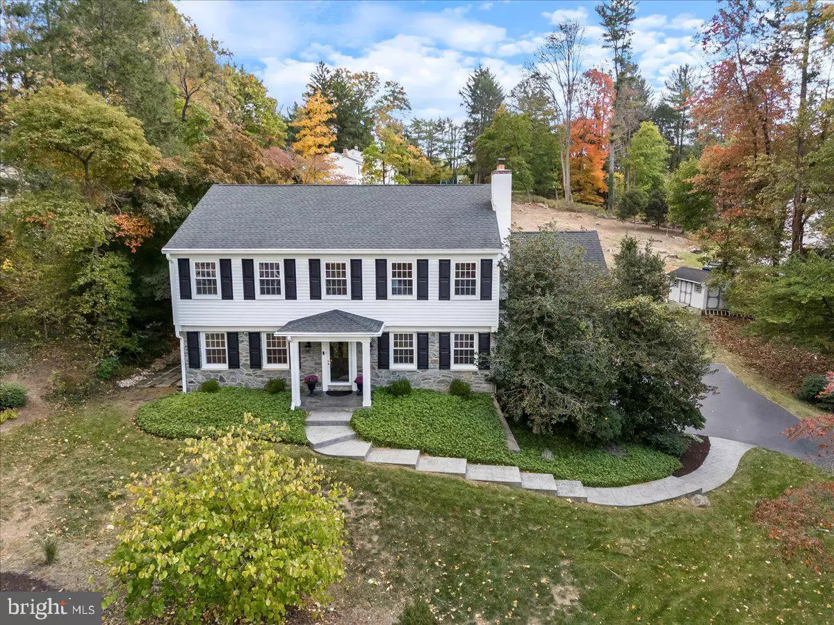 Media, PA 19063,360 N FEATHERING LN