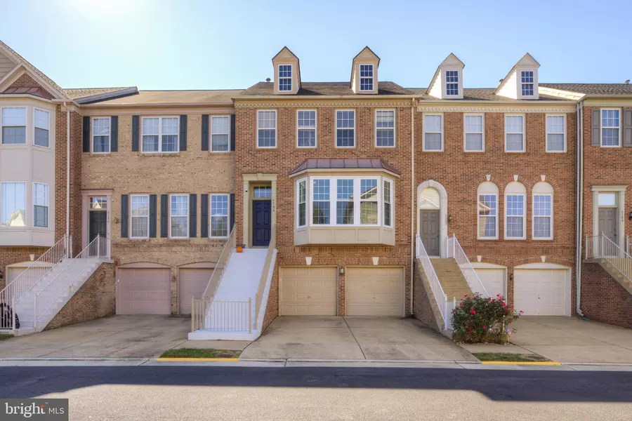 6184 MANCHESTER PARK CIR, Alexandria, VA 22310