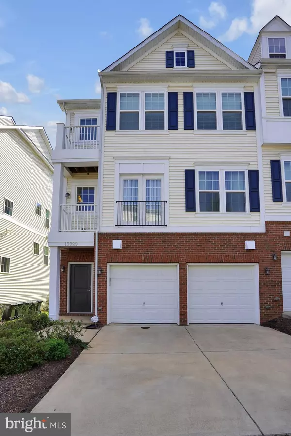 Woodbridge, VA 22191,13929 HOLLOW WIND WAY #101