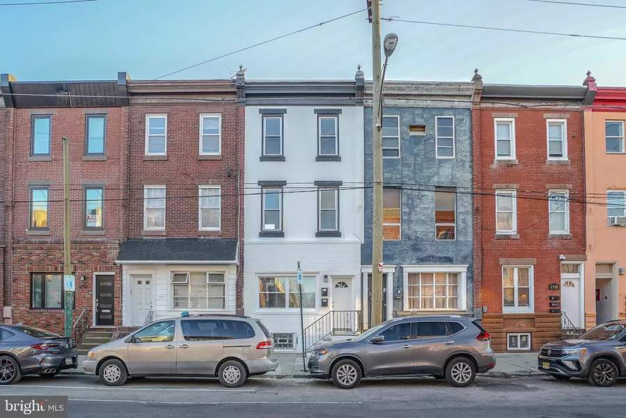 1714 SNYDER AVE, Philadelphia, PA 19145