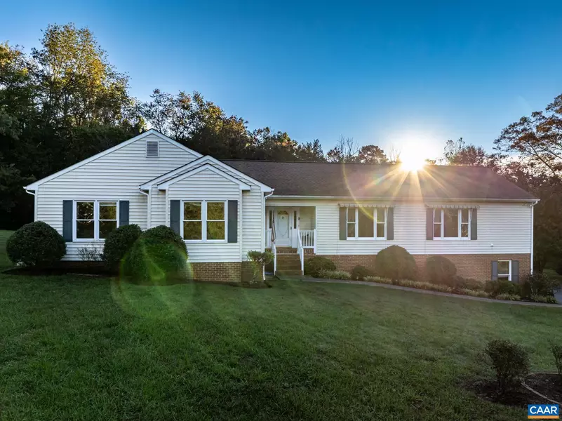 208 ROLLING HILLS RD, Ruckersville, VA 22968