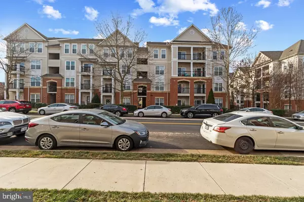 11397 ARISTOTLE DR #11-407, Fairfax, VA 22030