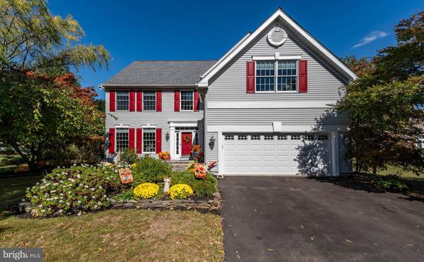 41 WYCKLOW CT, Robbinsville, NJ 08691