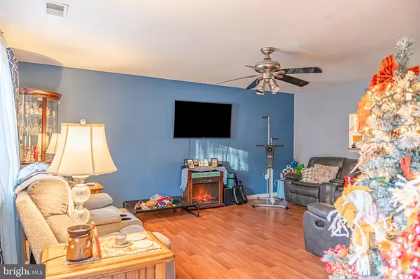 Brick, NJ 08724,38 ADRIANA CT