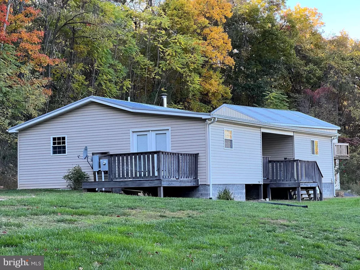 Moorefield, WV 26836,385 CARLA DR