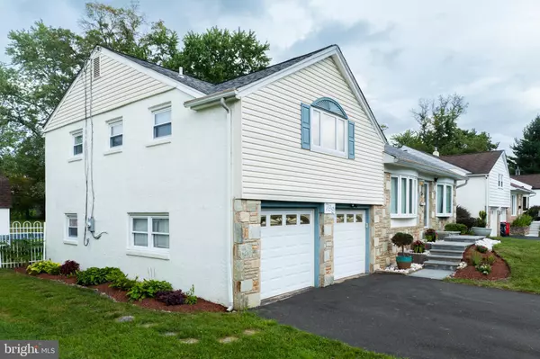 Warminster, PA 18974,799 MEADOWOOD LN