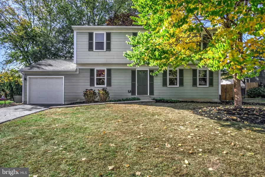 460 LONGMEADOW RD, Lancaster, PA 17601