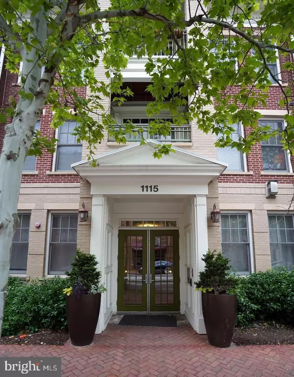 1115 CAMERON ST #211, Alexandria, VA 22314