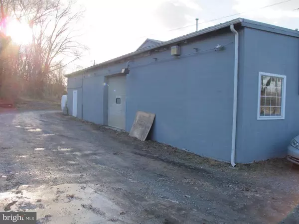 Manheim, PA 17545,398 S MAIN ST