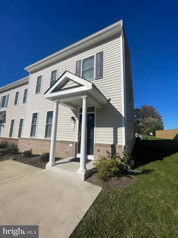 216 BROOKS CIR, Winchester, VA 22601