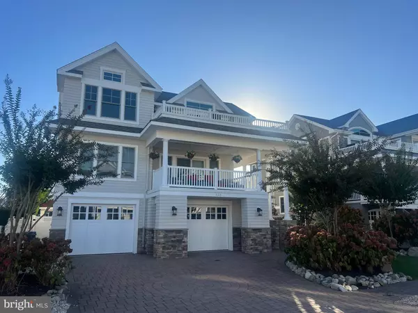 318 3RD ST, Beach Haven, NJ 08008