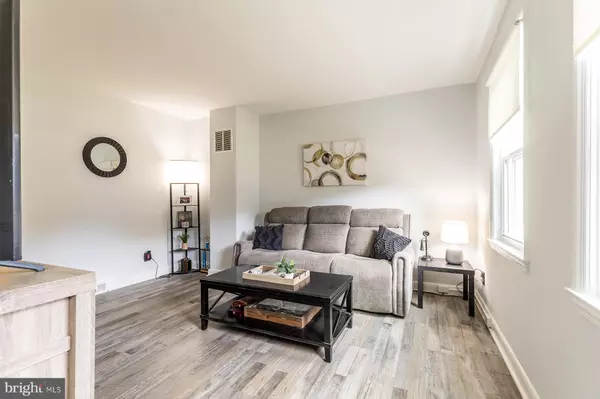 Baltimore, MD 21225,5318 BROOKWOOD