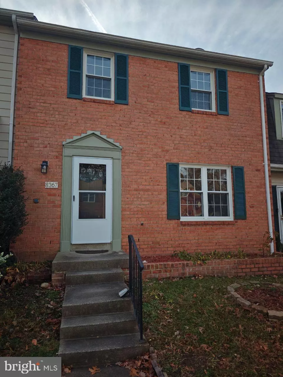 Lorton, VA 22079,8367 STATIONHOUSE CT