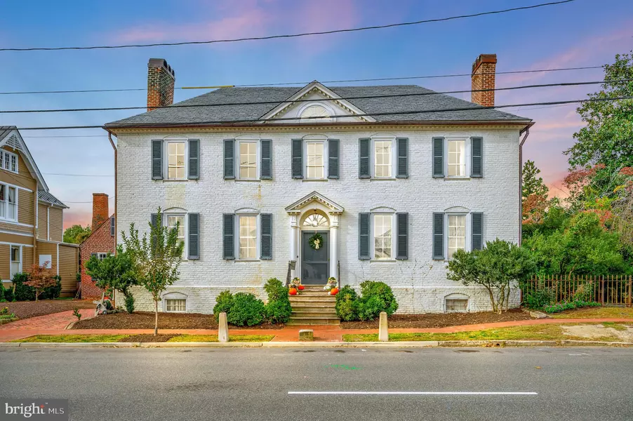 214 CAROLINE ST, Fredericksburg, VA 22401