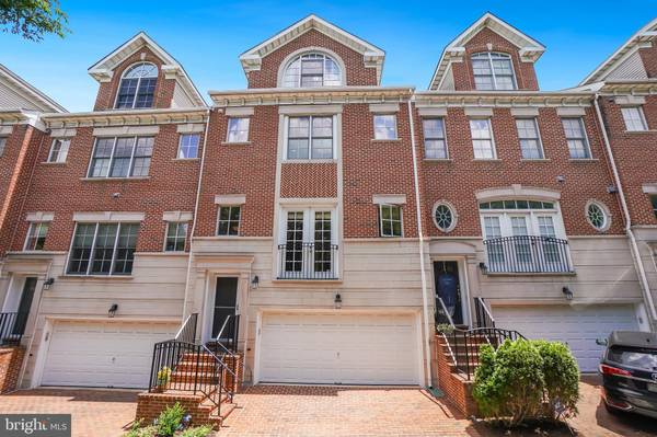 8513 HALSTON WAY, Bethesda, MD 20814