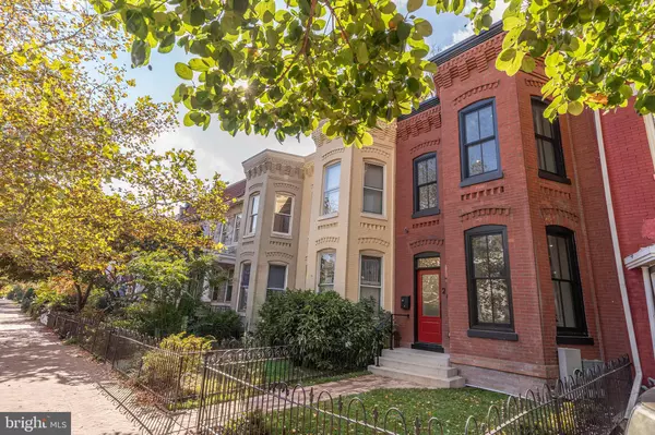 235 12TH ST SE, Washington, DC 20003