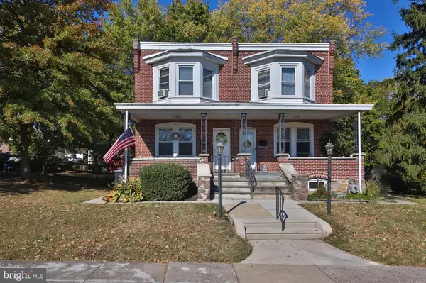 1015 BUTTONWOOD ST, Norristown, PA 19401