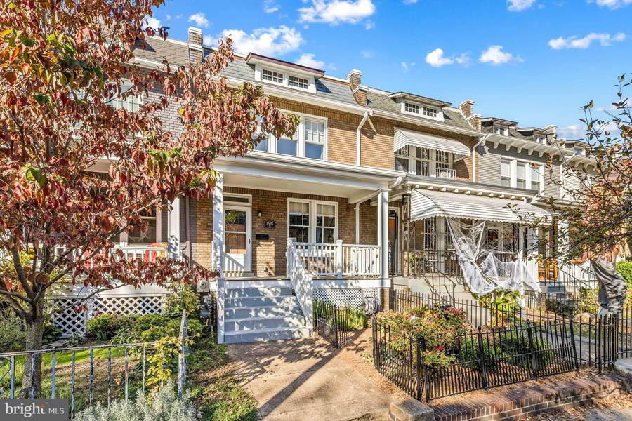 1518 D ST NE, Washington, DC 20002