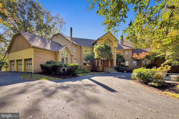 Bethesda, MD 20817,7003 FAWN TRAIL CT