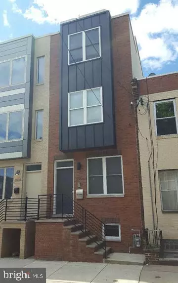 2006 TITAN ST, Philadelphia, PA 19146