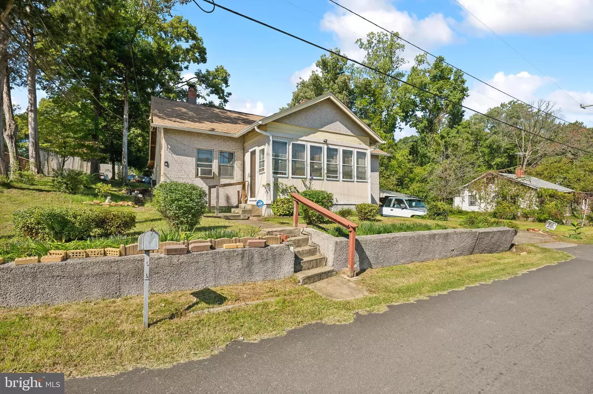 Triangle, VA 22172,18516 CORBY ST
