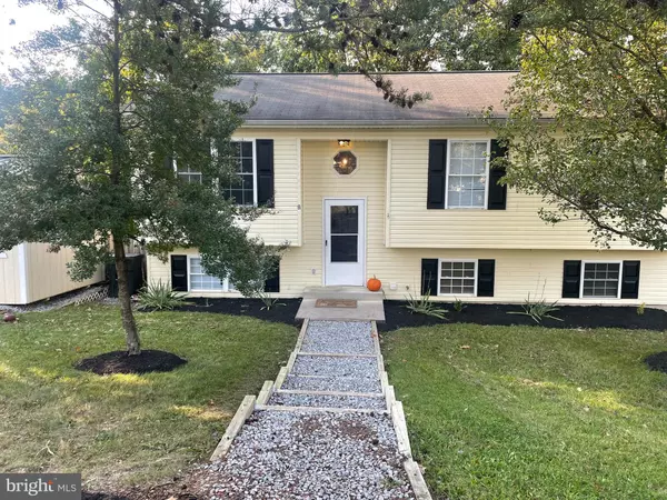 81 CONTESSA CT, Inwood, WV 25428