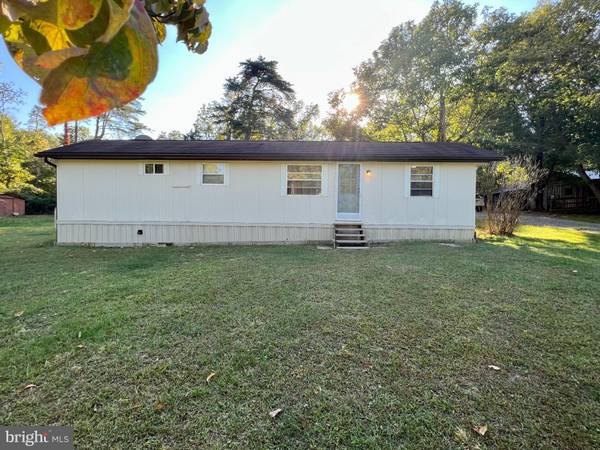 Great Cacapon, WV 25422,435 OLIVER LN